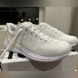 Lululemon- Blissful 2 Running Shoe (size 7.5)